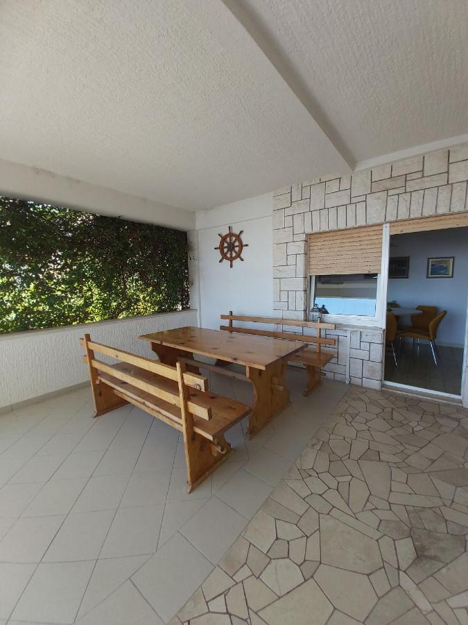 Apartments By The Sea Stanici, Omis - 1031 Tice Exterior foto